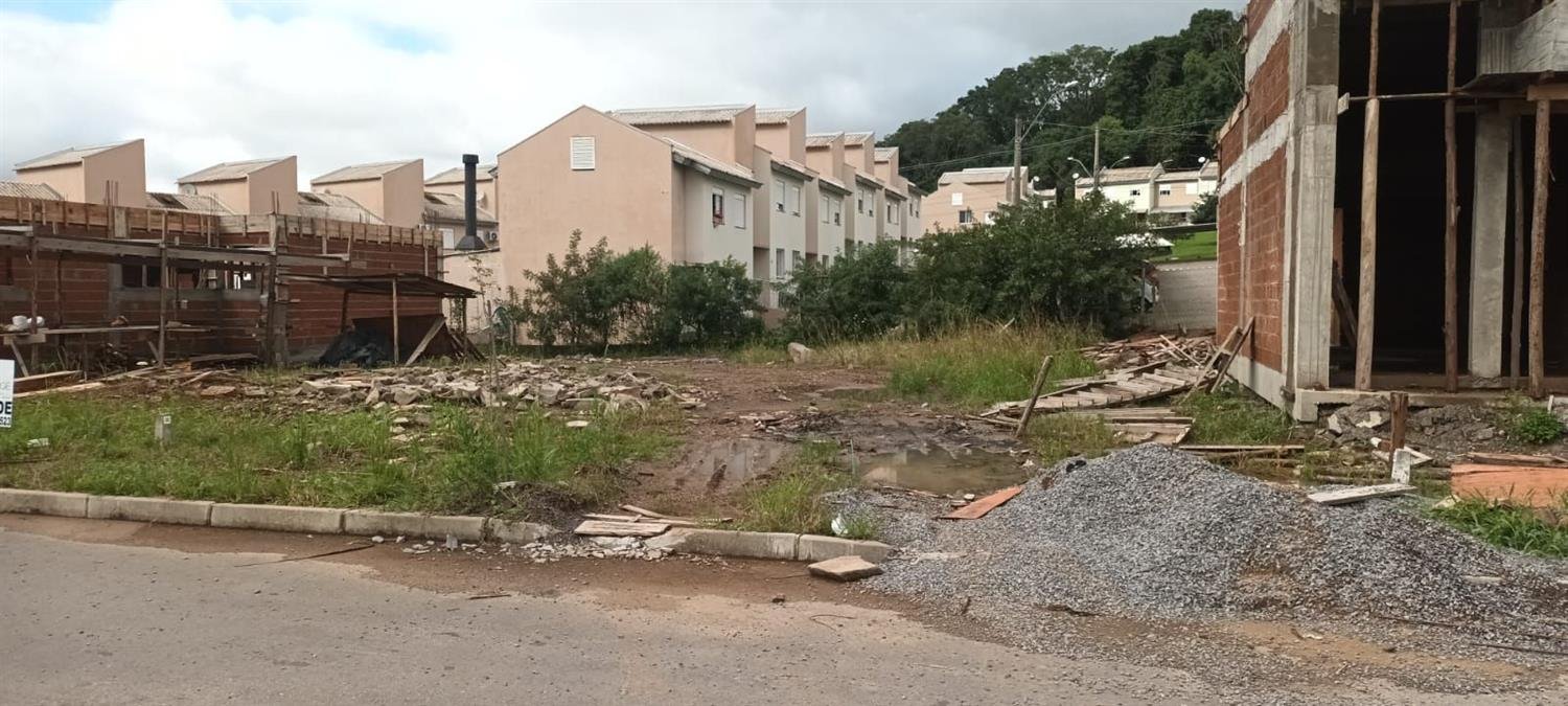 Excelente Terreno plano  (2 terrenos juntos)