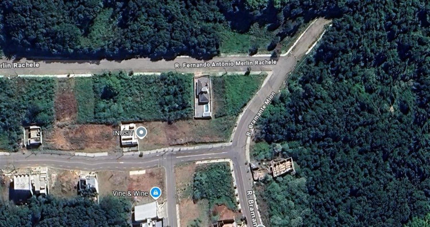 PARA CONSTRUIR OU INVESTIR Terreno plano. com calçamento pronto.