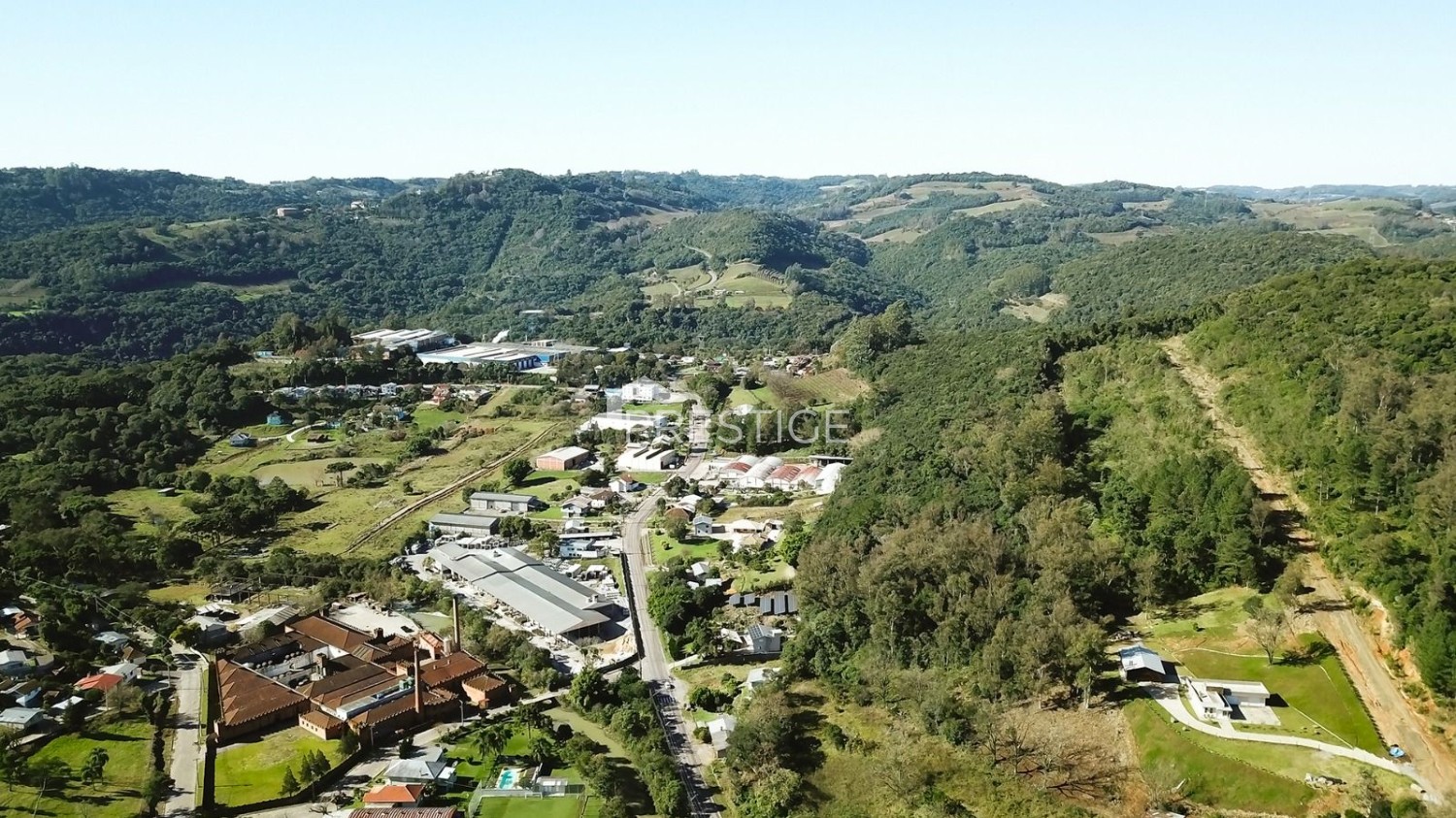 Venda - Terrenos - Barracão - Bento Gonçalves - RS